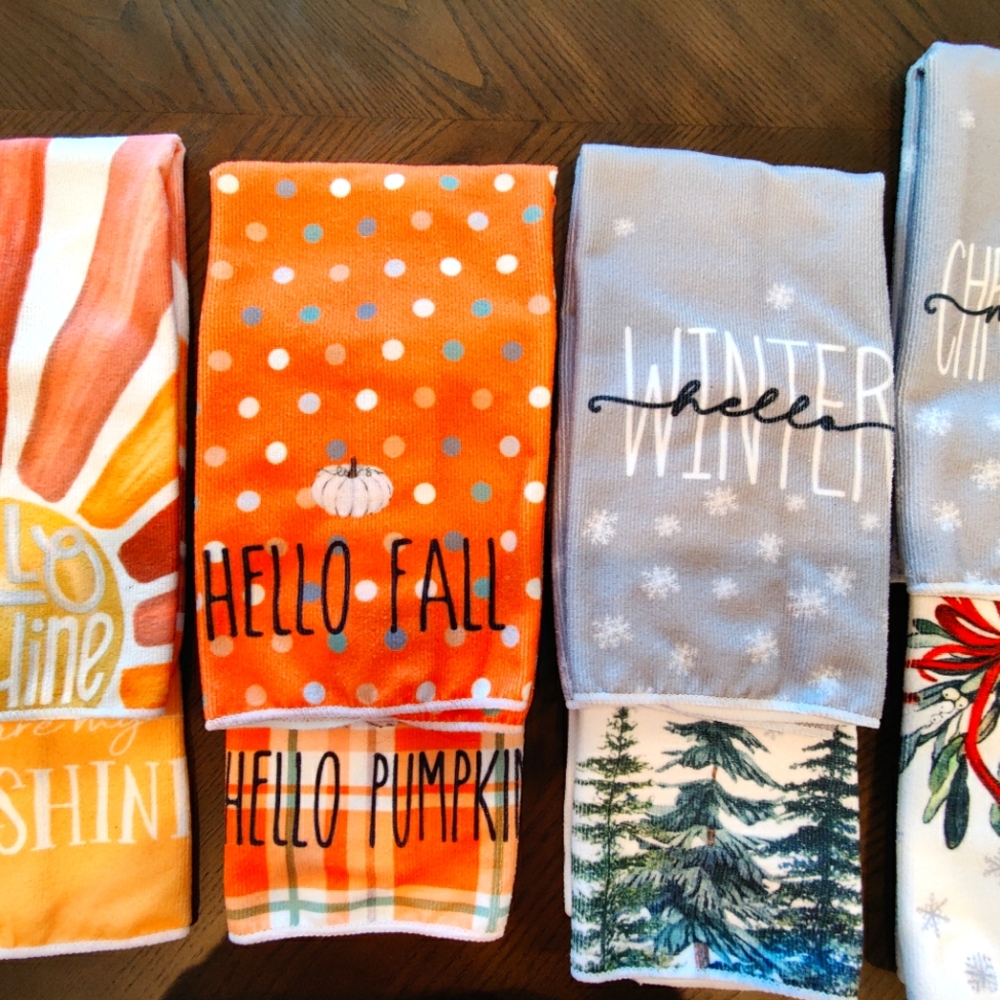 Seasonal Hand Towels